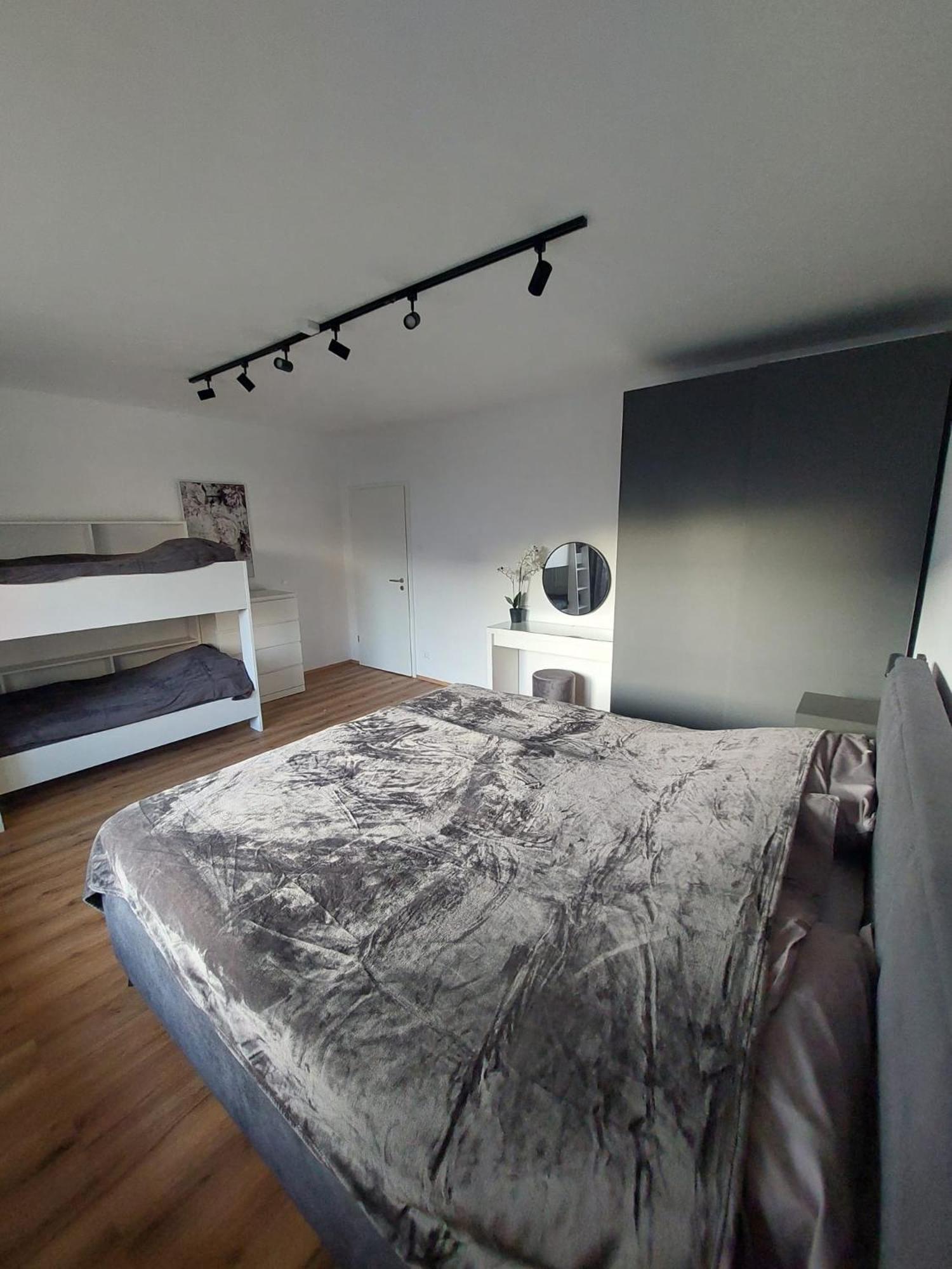 Moskriceva Apartment ليوبليانا المظهر الخارجي الصورة
